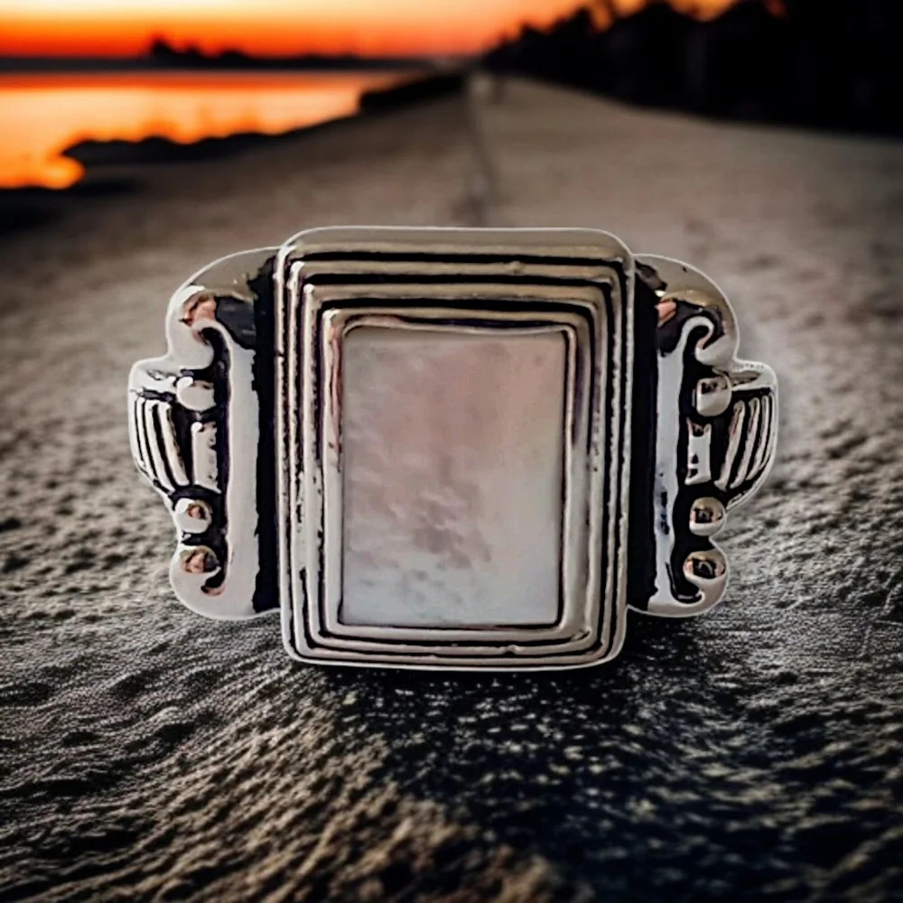Premier Designs Abalone Ring 6.5 Park City Silver Tone Victorian Mother Of Pearl